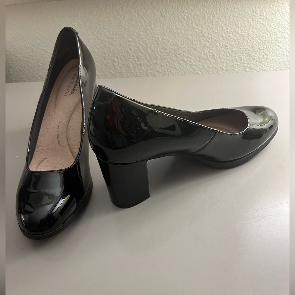 Clarks 3in block heel black patent leather pumps